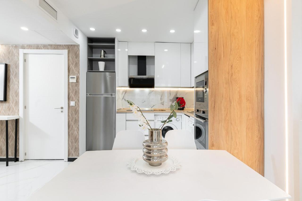 La Roca Chica Apartment ตอร์เรโมลิโนส ภายนอก รูปภาพ