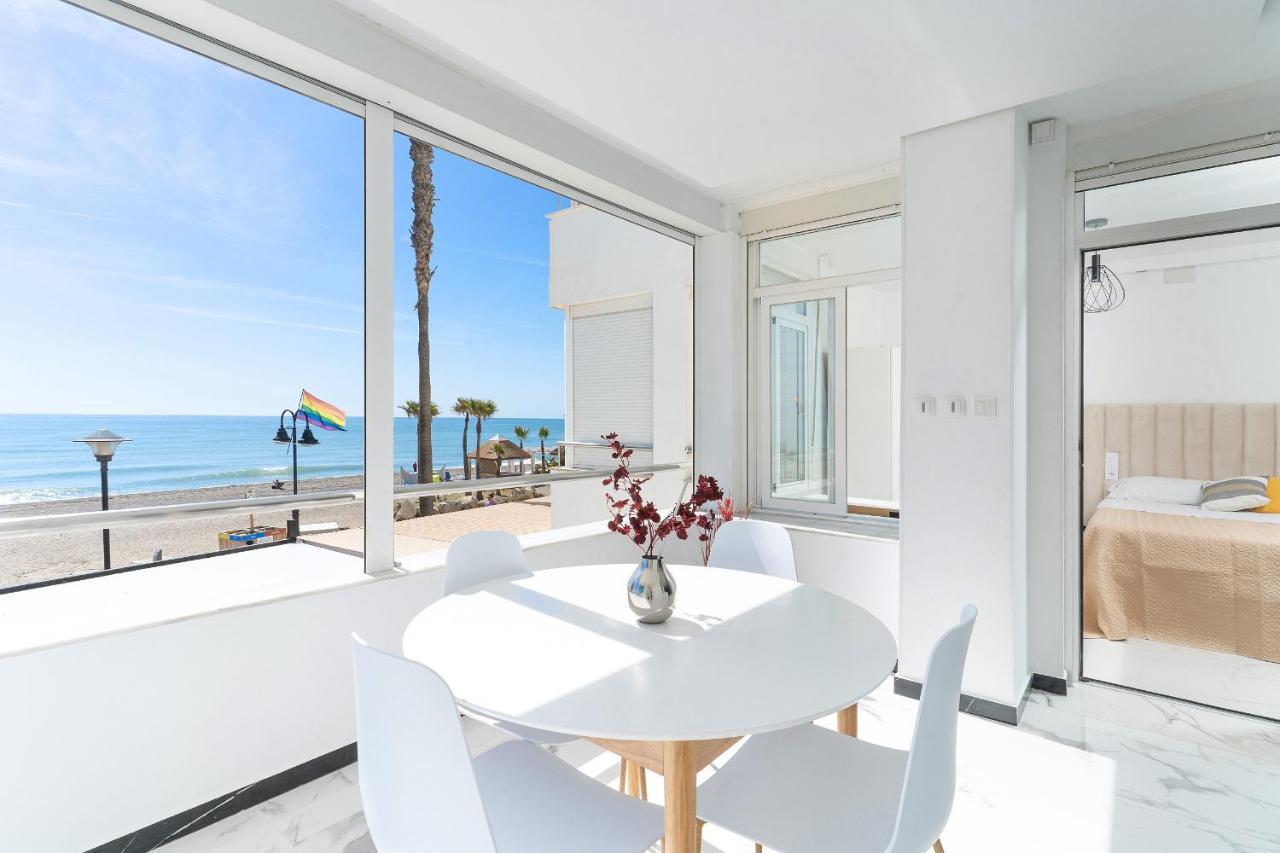 La Roca Chica Apartment ตอร์เรโมลิโนส ภายนอก รูปภาพ