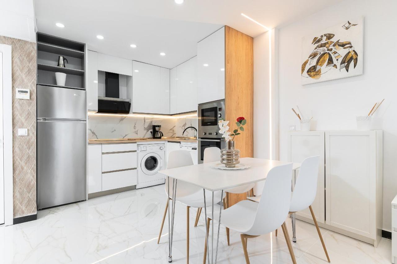 La Roca Chica Apartment ตอร์เรโมลิโนส ภายนอก รูปภาพ