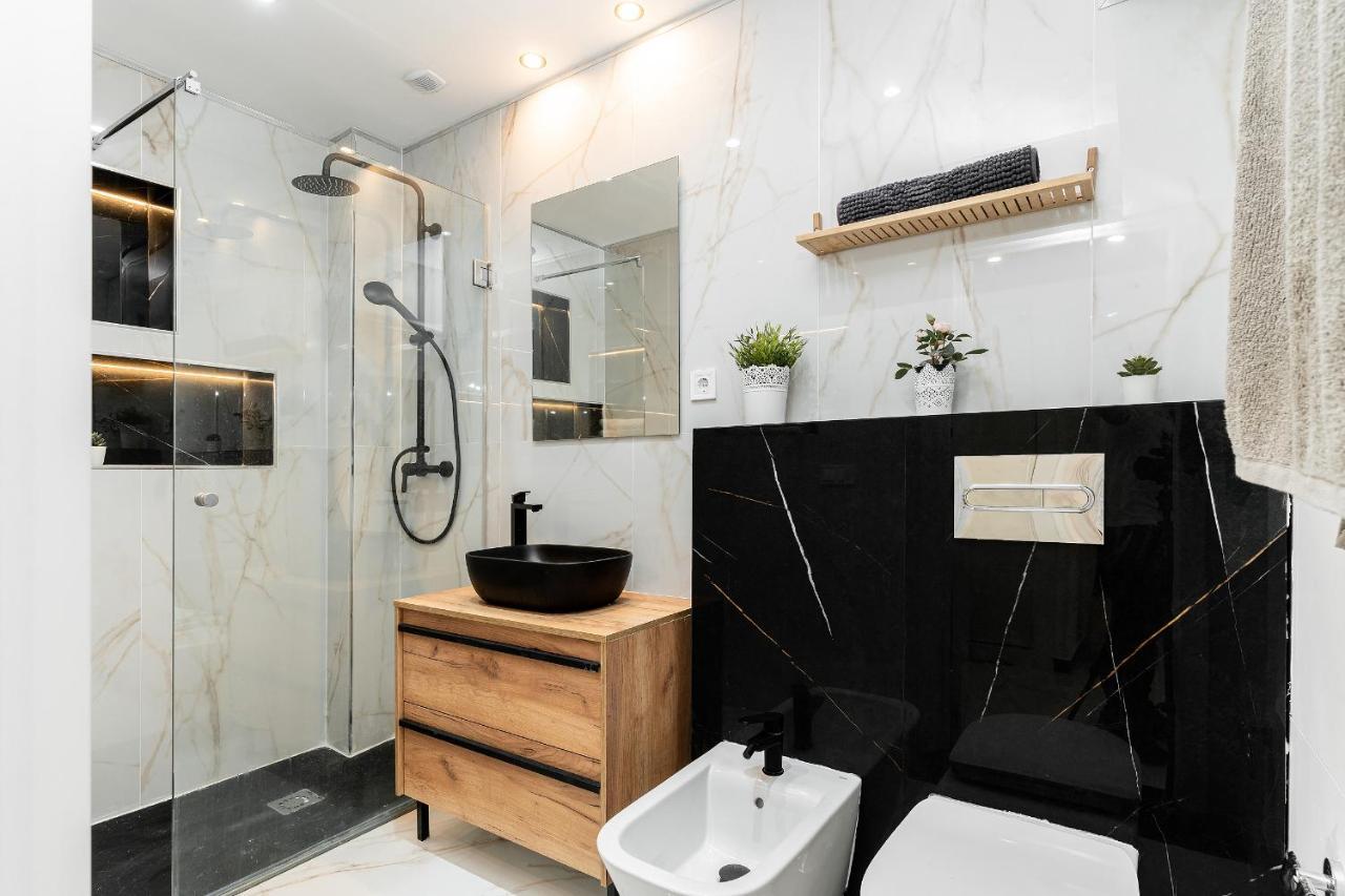 La Roca Chica Apartment ตอร์เรโมลิโนส ภายนอก รูปภาพ