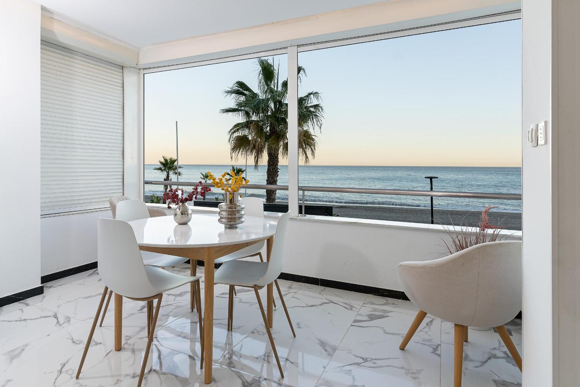 La Roca Chica Apartment ตอร์เรโมลิโนส ภายนอก รูปภาพ